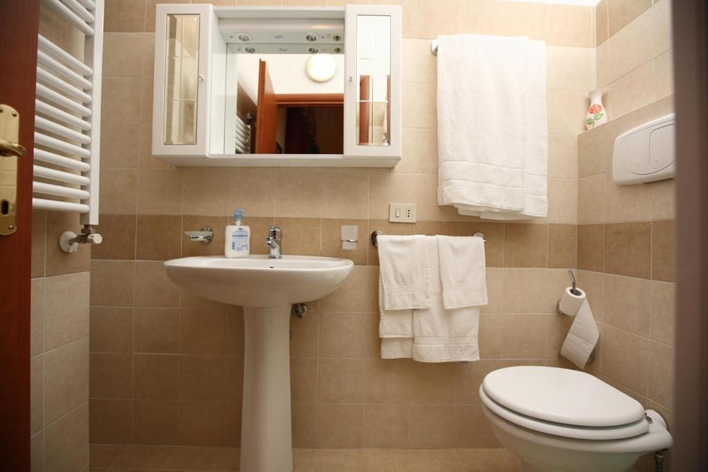 Bed Breakfast And Cappuccino Roma Exterior foto